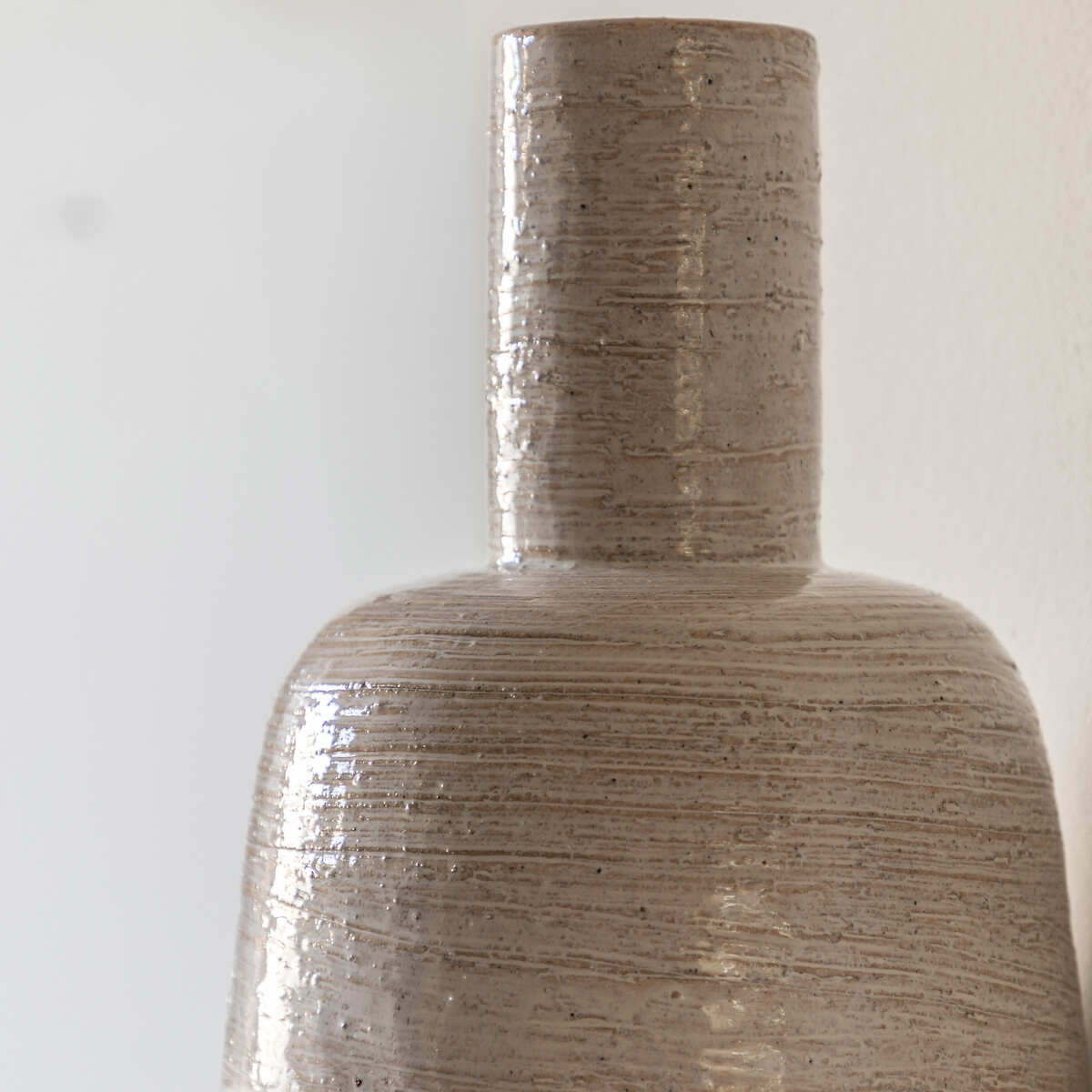Mobi 49cm Ceramic Bottle Vase natural, ÉDITÉ