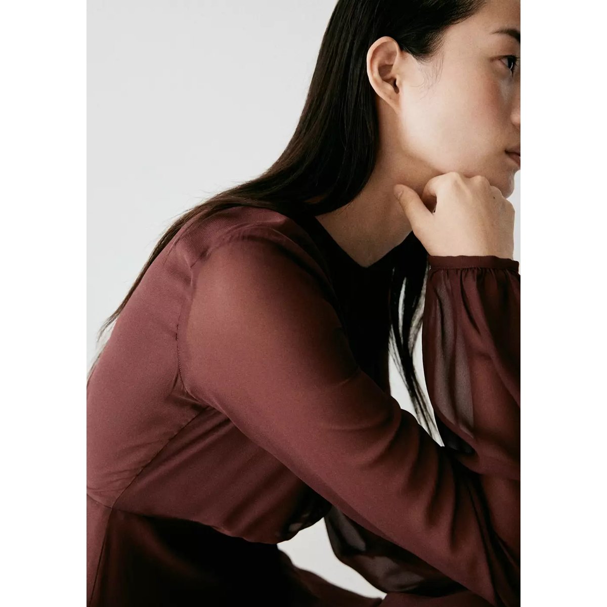 Robe en mousseline bas asymétrique cerise, MANGO