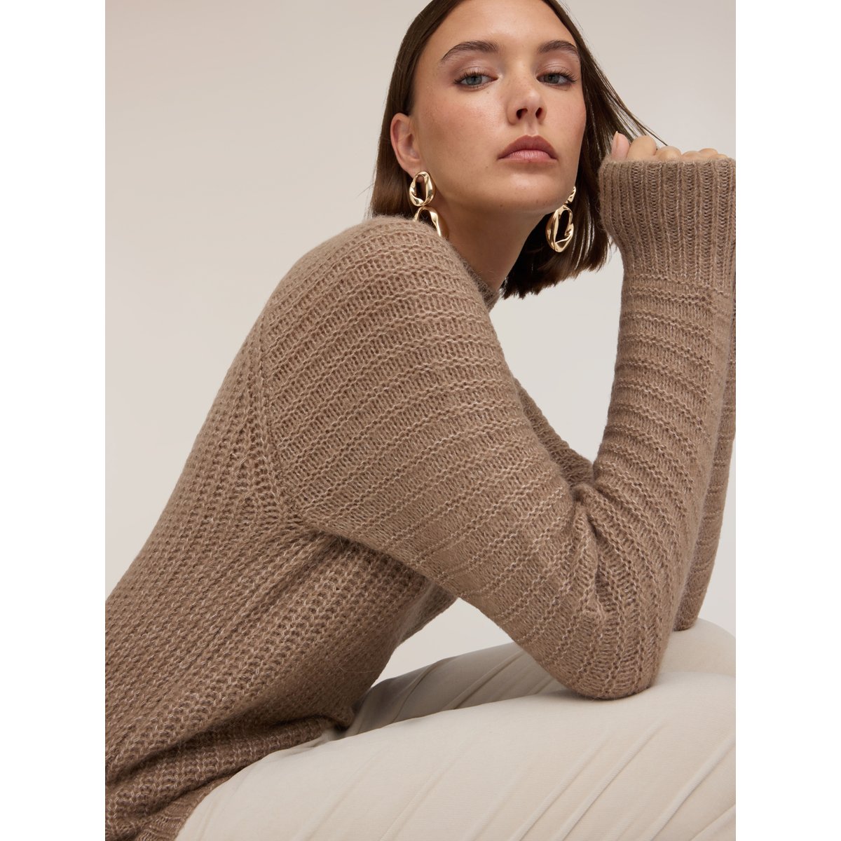 Pull col roulé côtelé beige, MOTIVI