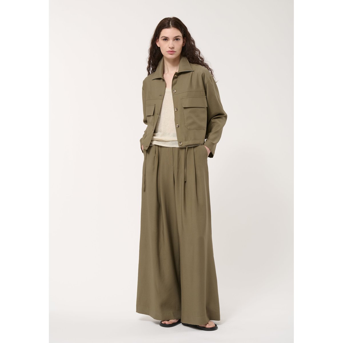 Chemise courte à coulisse kaki, HUMILITY