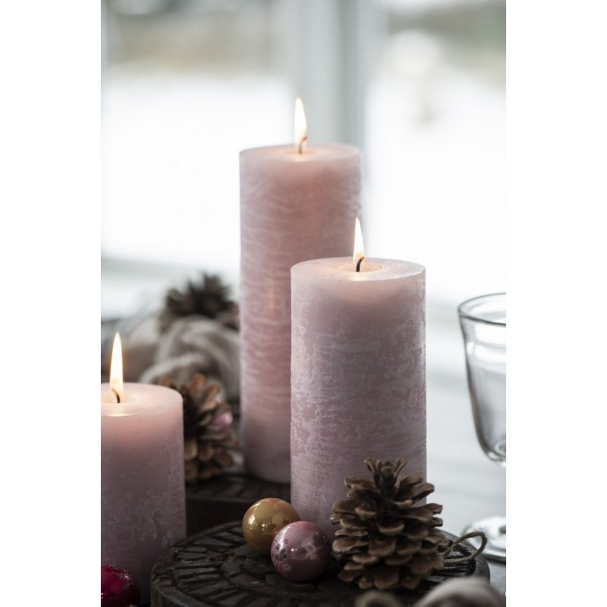 Bougie cylindre rustique rose poudré, IB LAURSEN