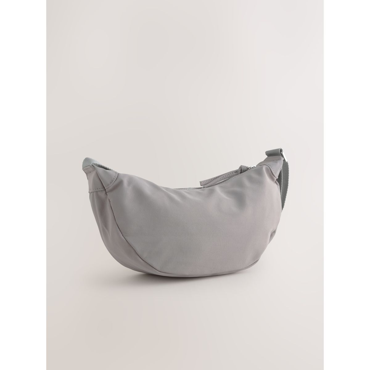 Sac bandoulière en nylon gris, NEXT