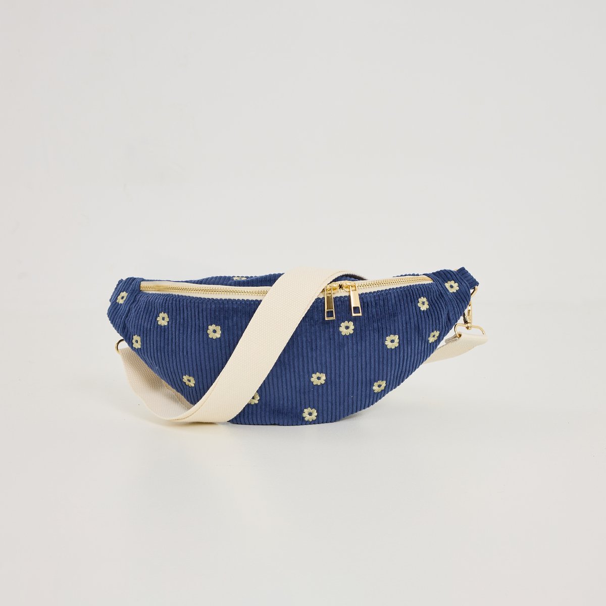 Sac banane broderies florales bleu, GRAIN DE MALICE