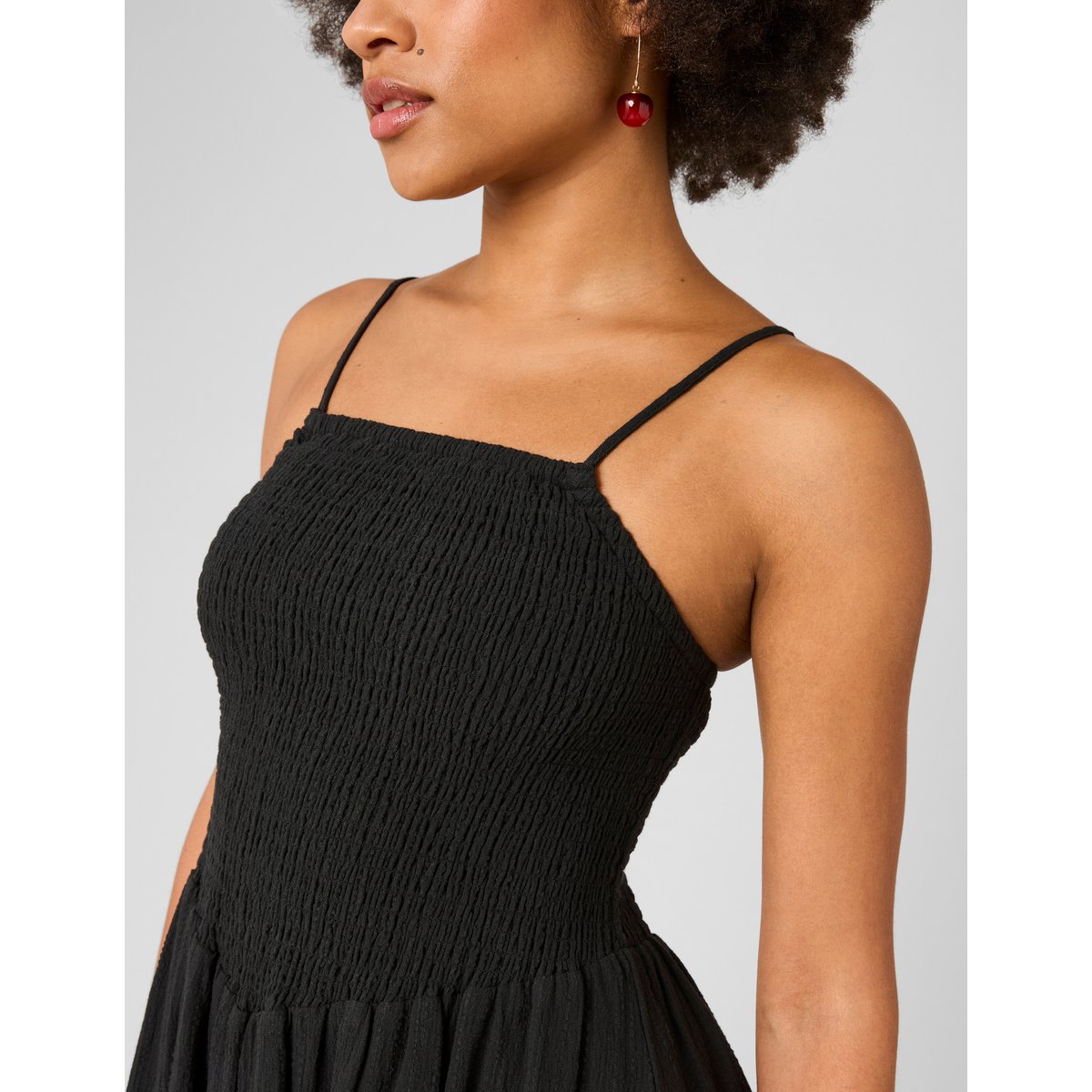 Robe courte smockée noir, BZB