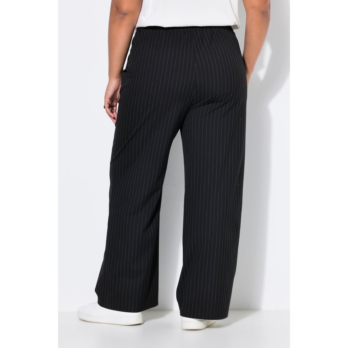 Pantalon à fines rayures, coupe large noir, STUDIO UNTOLD