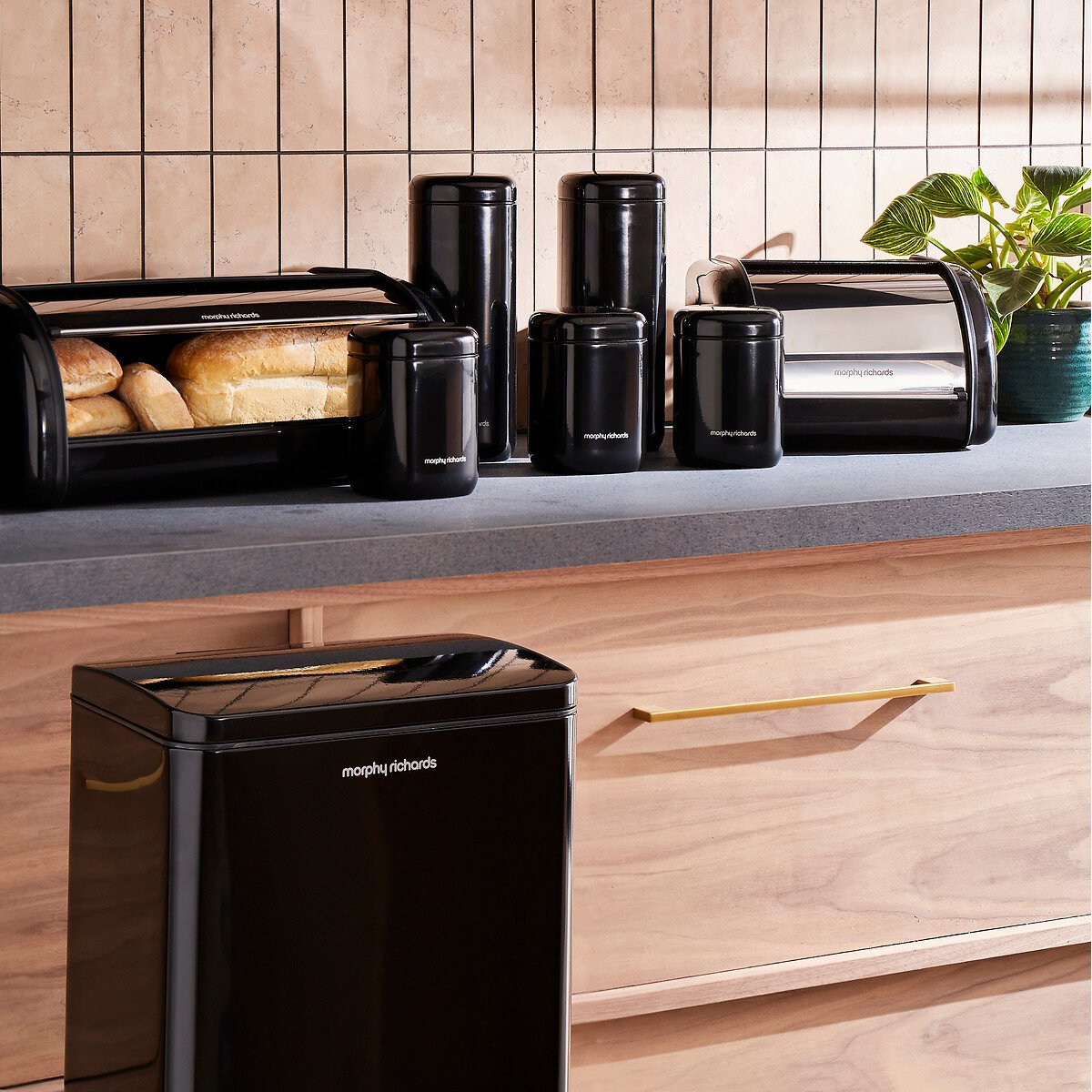 Equip Compact Bread Bin black, MORPHY RICHARDS