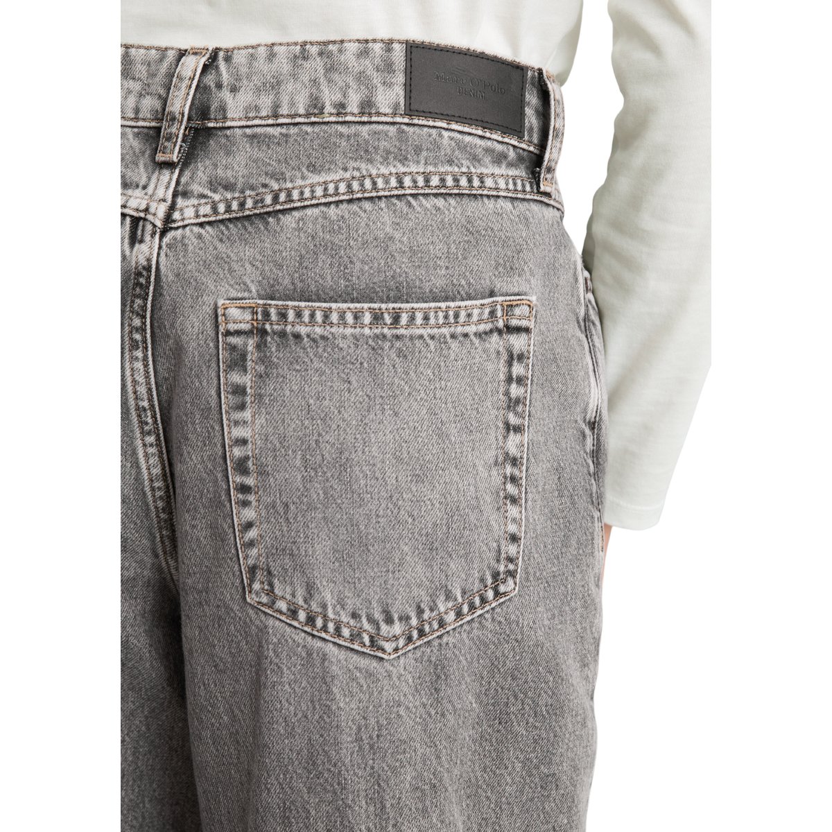 Jeans modèle Stine, coupe  barrel  et longueur raccourcie en pur coton gris, MARC O’POLO DENIM