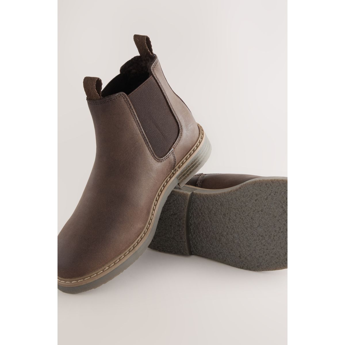 Bottes chelsea en cuir marron chocolat, NEXT
