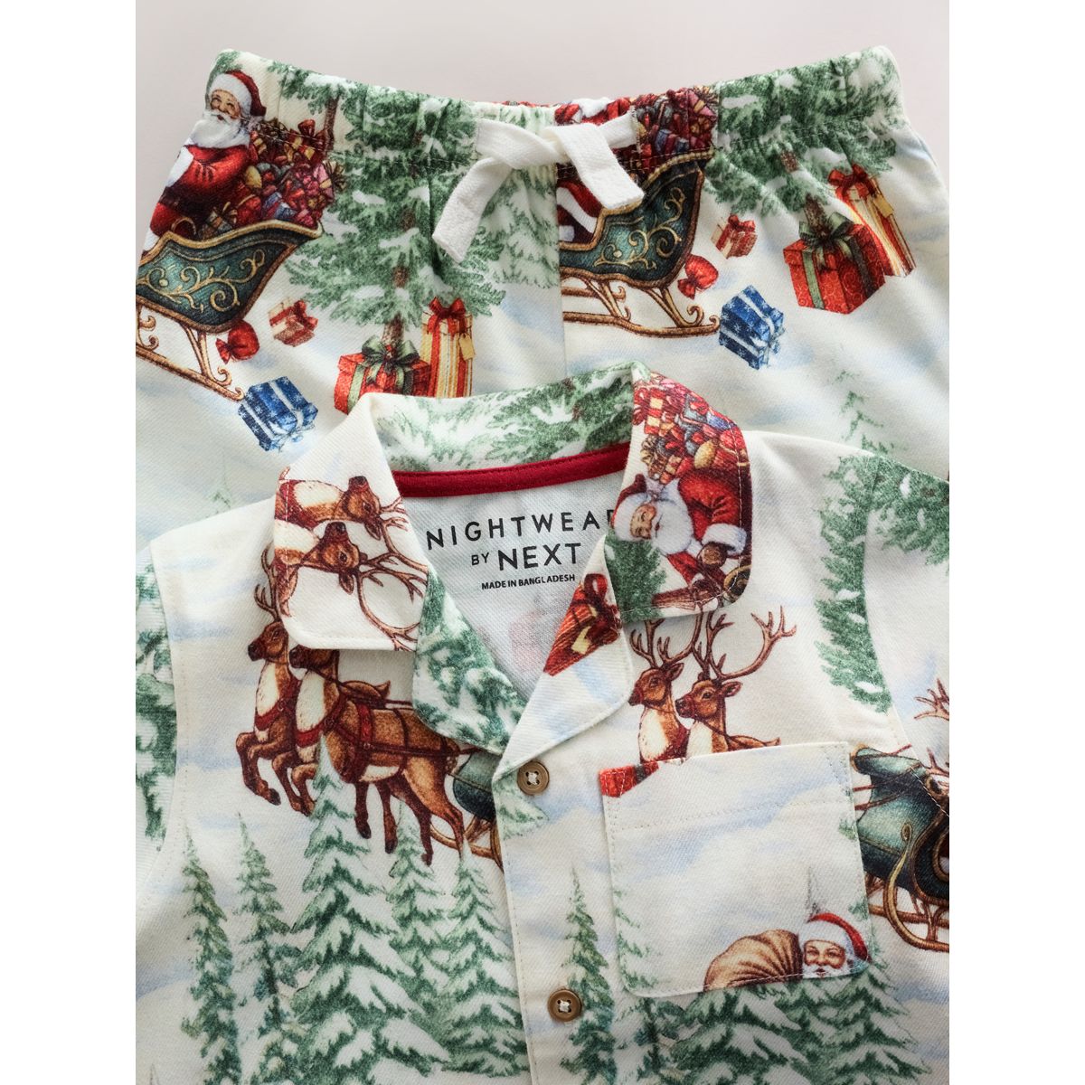 Pyjama collection famille noël scène hivernale du père noël, NEXT