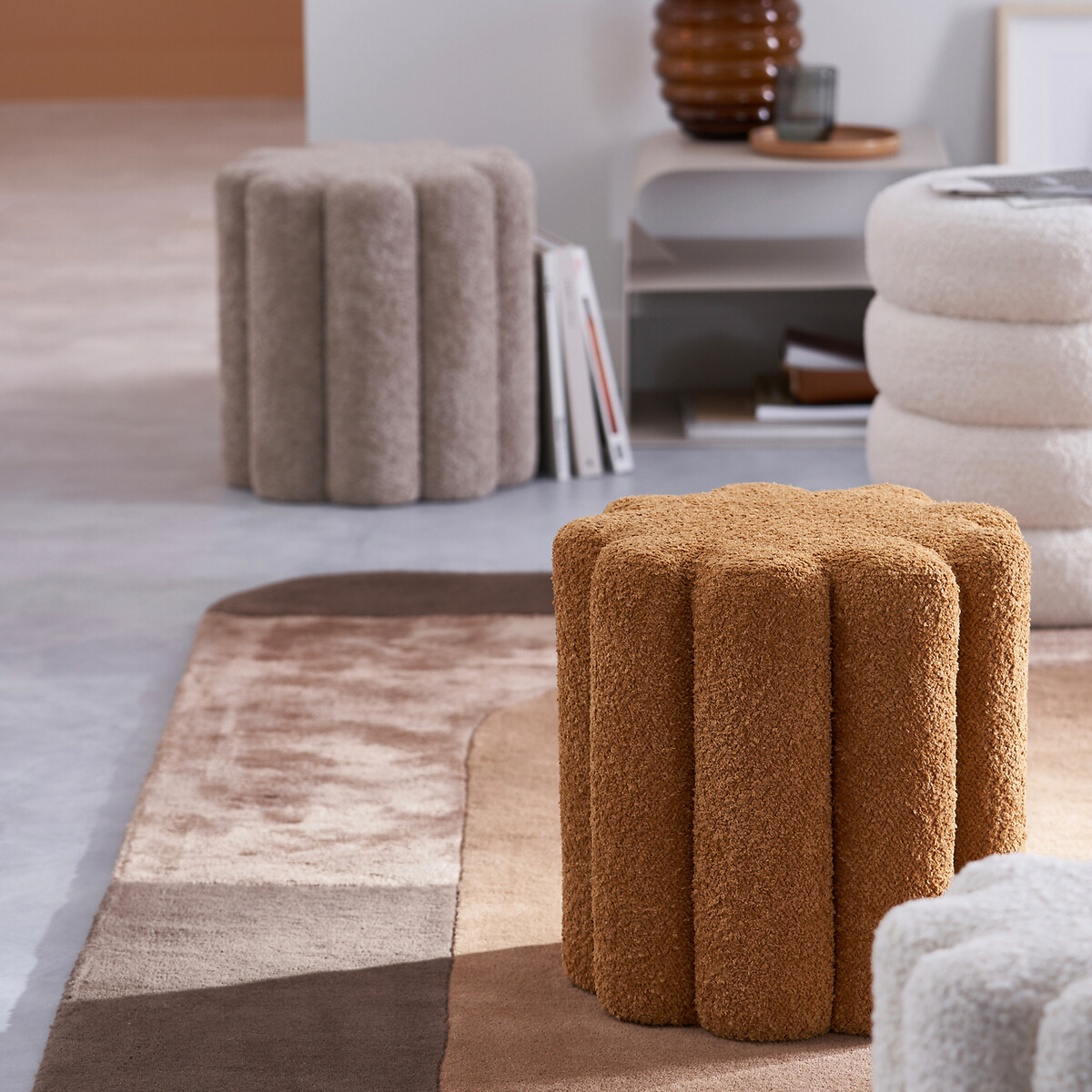 Pouf en bouclette, JUSTYNA ambre, LA REDOUTE INTERIEURS