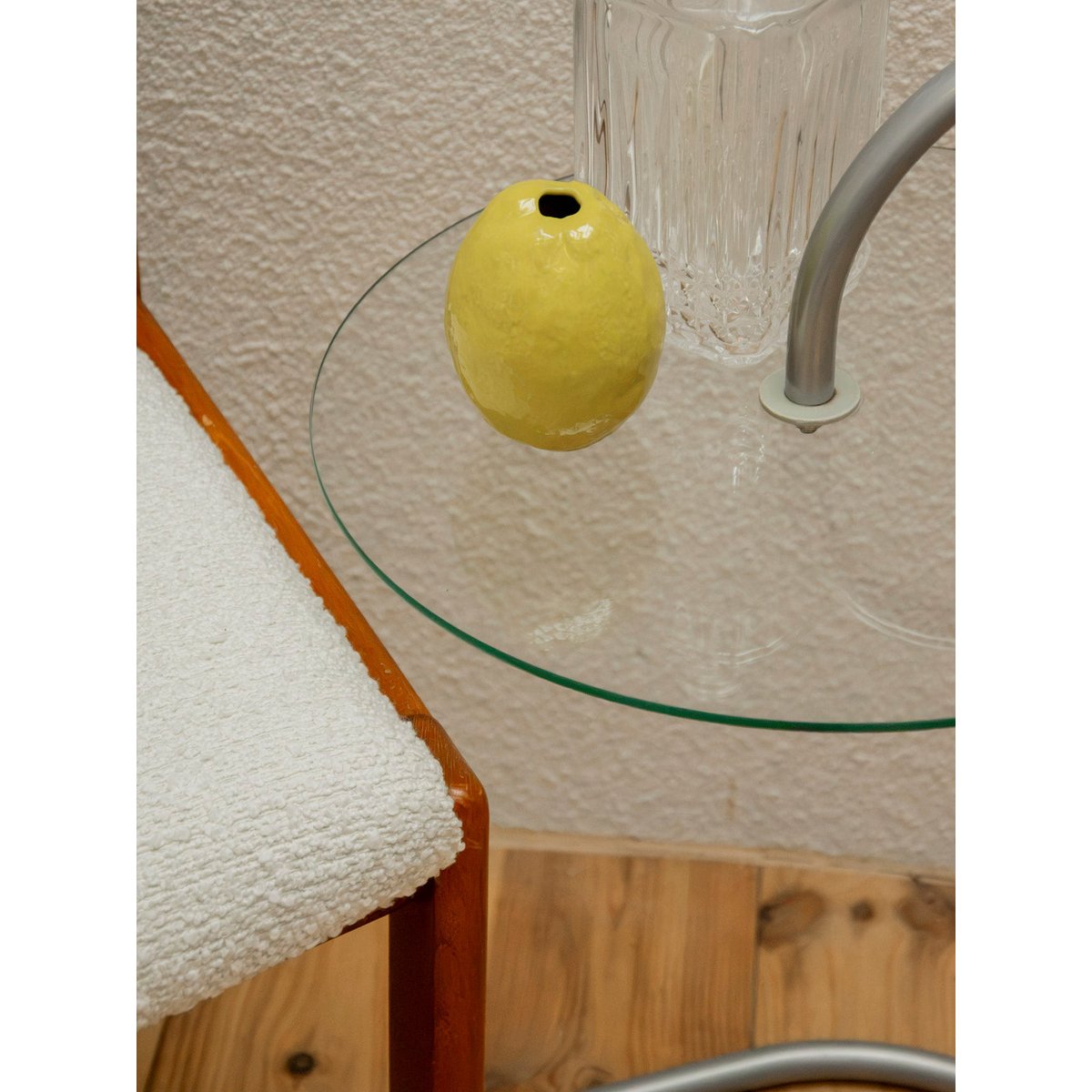 Table d'appoint aux lignes courbes Hanna N°1611 - Bon état transparent, DEBONGOUT