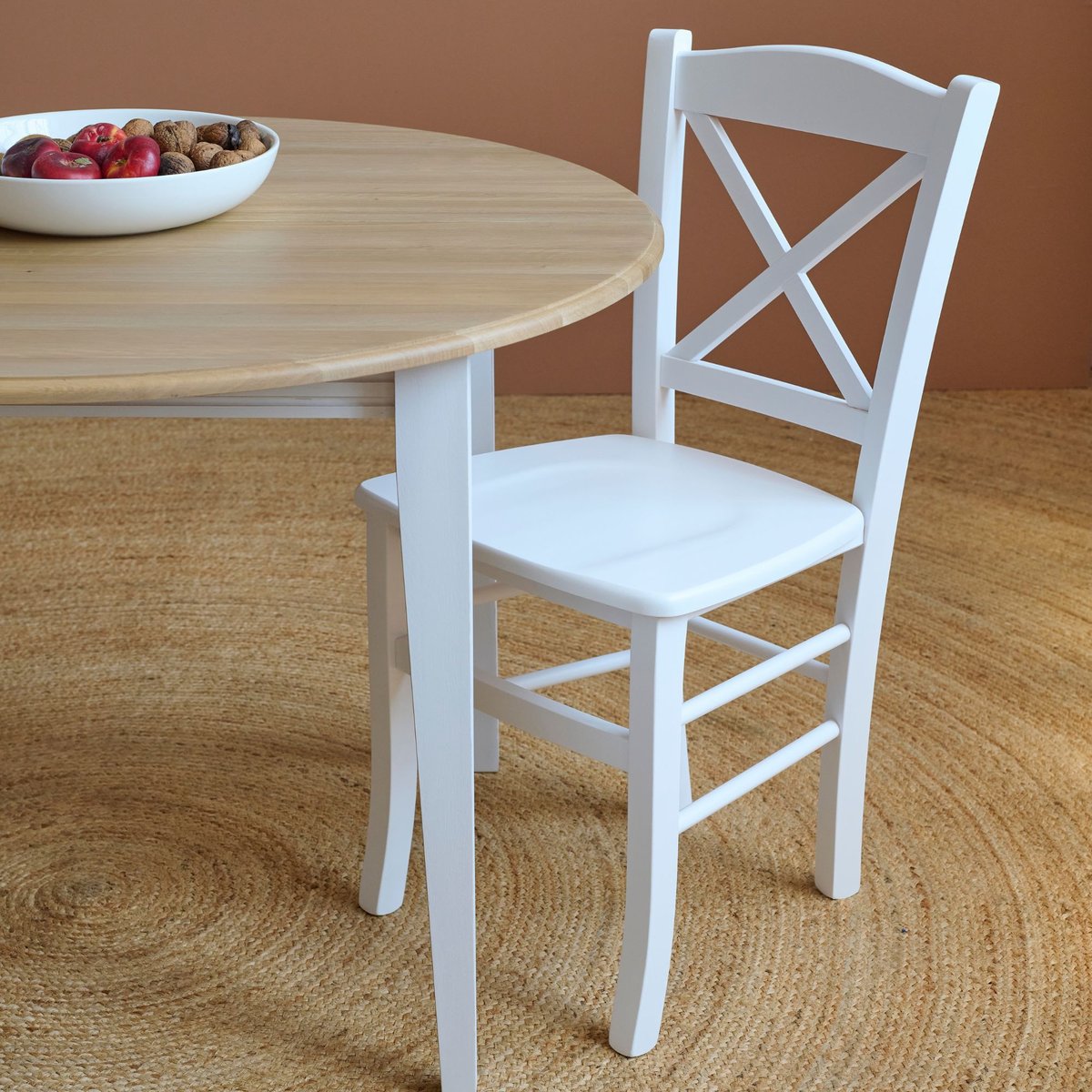 Table ronde 6 pieds fuseau D105 + 3 rallonges bois - VICTORIA blanc, HELLIN, DEPUIS 1862