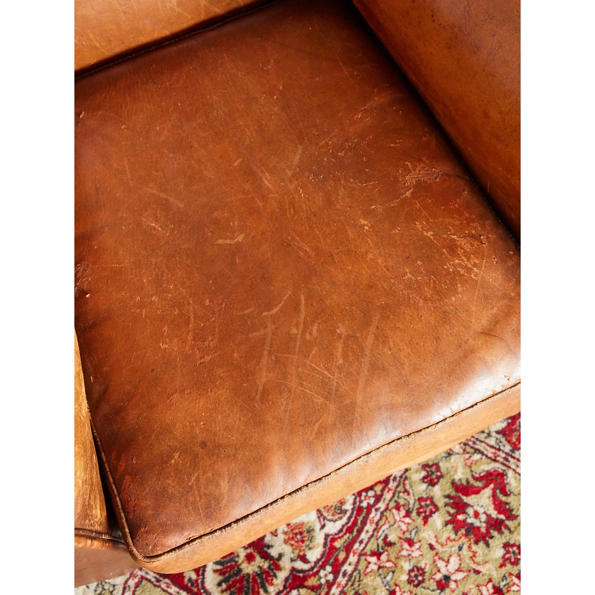 Fauteuil club en cuir Ernest N°1103 - Bon état marron, DEBONGOUT