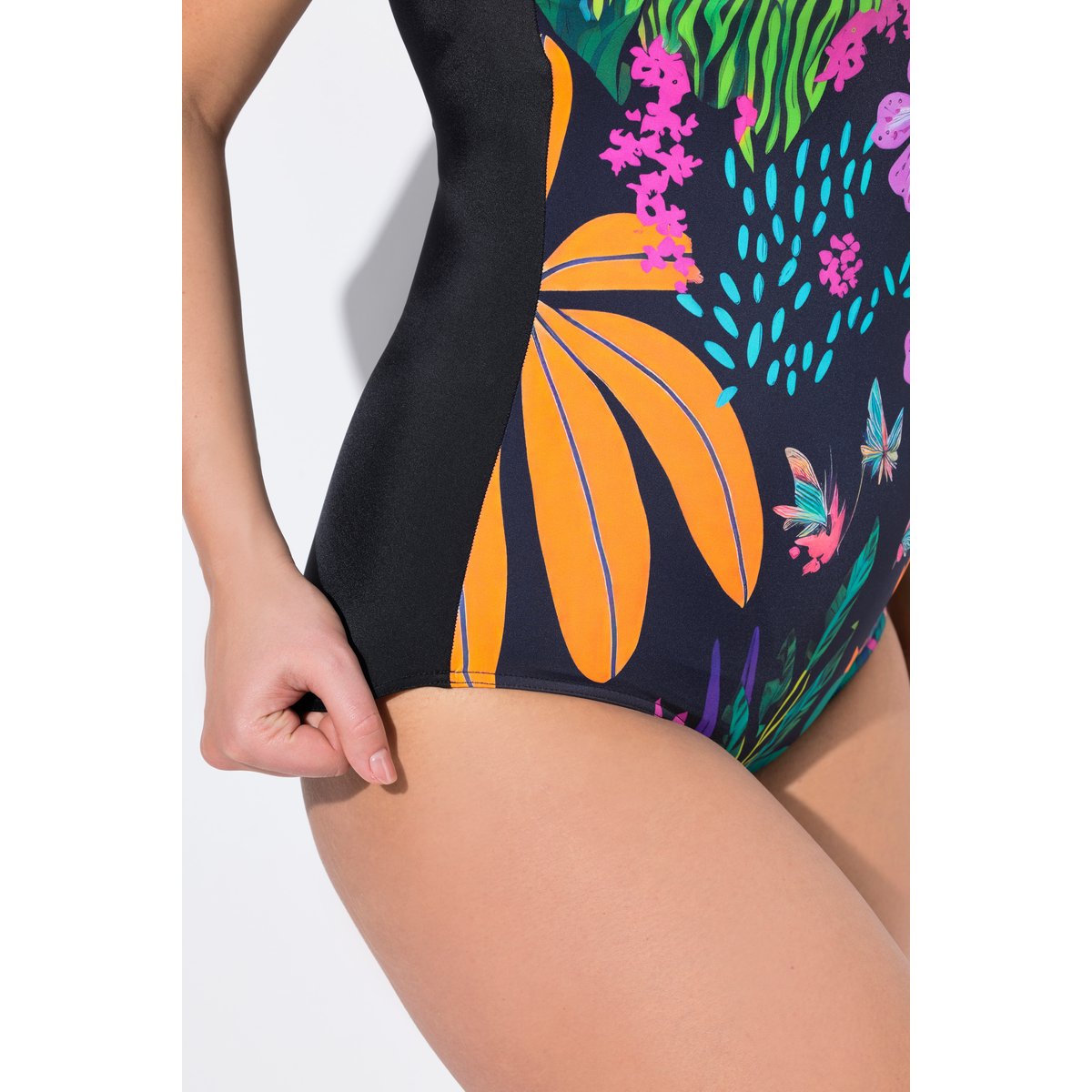 Maillot de bain, motif à fleurs noir, ULLA POPKEN