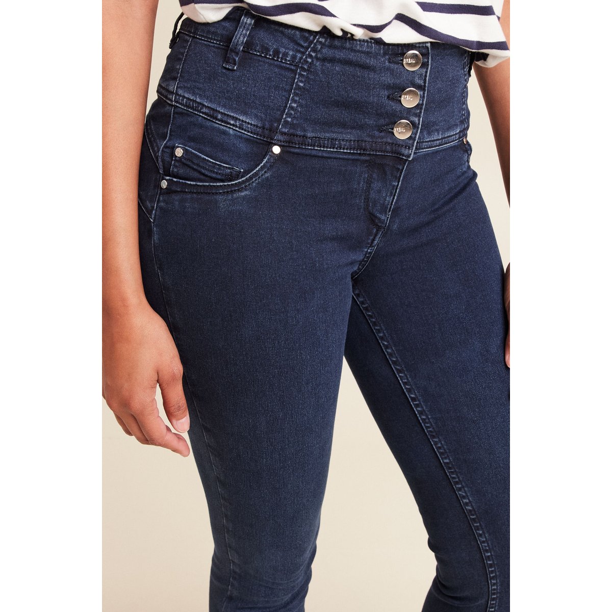 Jean magique sculptant denim brut, BREAL