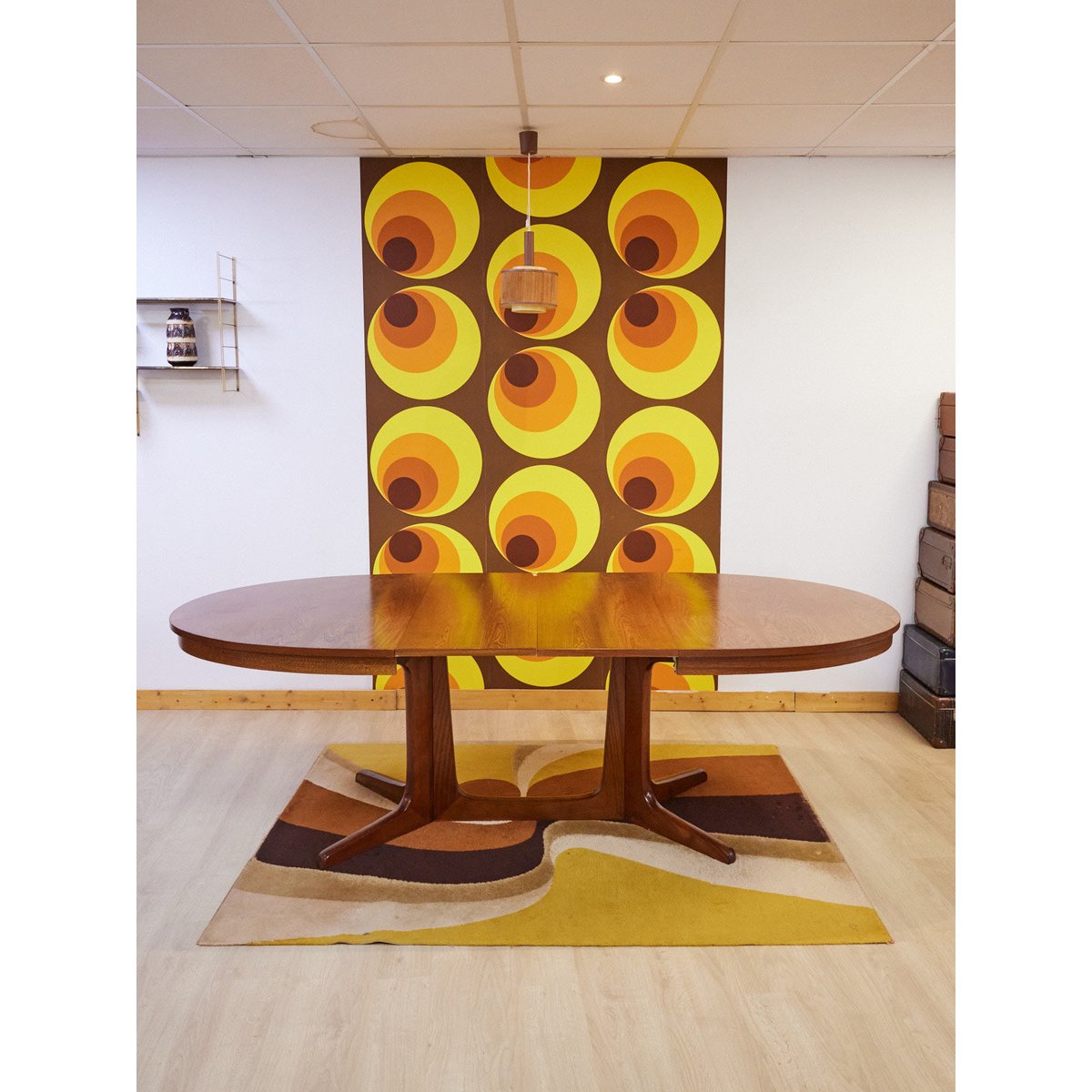 Table à manger en teck Karla N°1123 - Bon état bois clair, DEBONGOUT