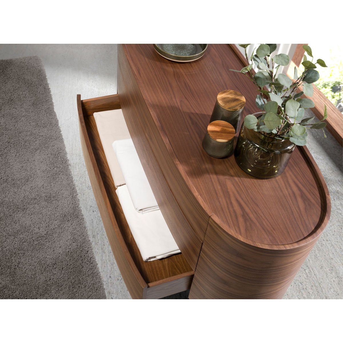 Commode noyer et pieds noyer | noir, ANGEL CERDA