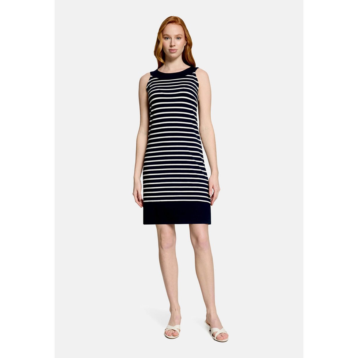 Robe d'été sans manches bleu/blanc, BETTY BARCLAY