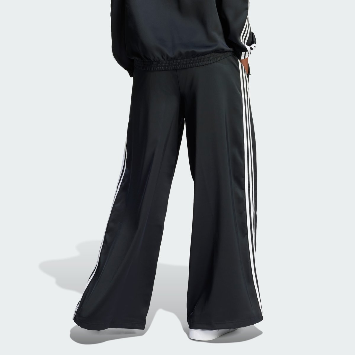 Pantalon De Survêtement À Jambes Larges En Satin Adicolor Pantalon De Survêtement À Jambes Larges En Satin Adicolor black, adidas Originals