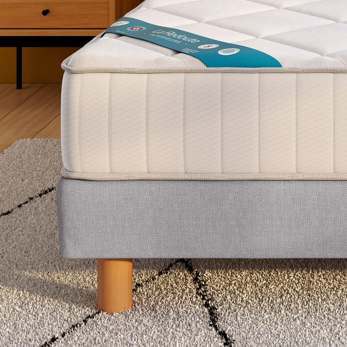 Ensemble matelas latex, 3 zones, soutien mi-ferme, accueil tonique + sommier gris clair, LA REDOUTE INTERIEURS