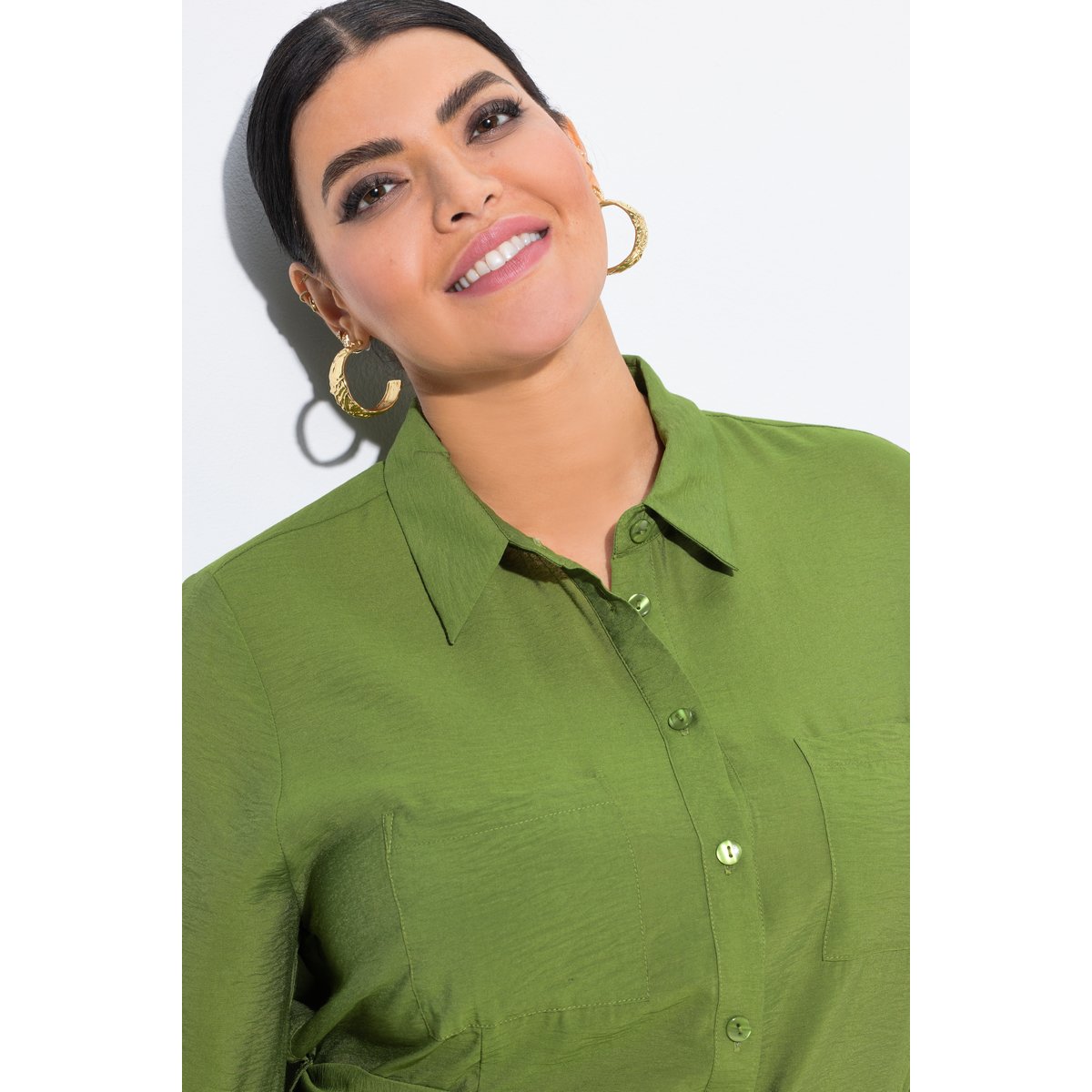 Robe midi à manches courtes et col chemise vert gazon, ULLA POPKEN