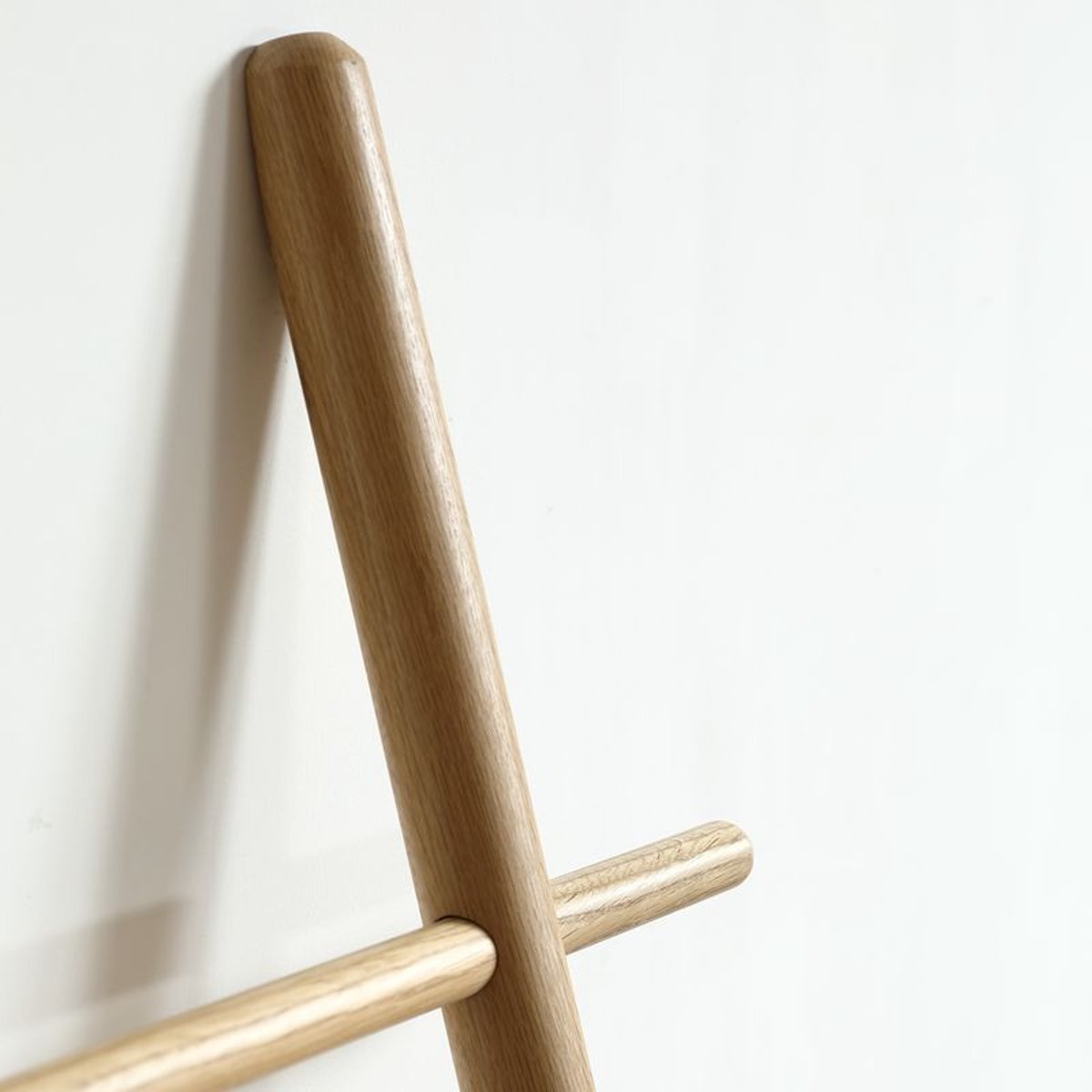 Echelle 156 cm en chêne naturel clair, ZAGO
