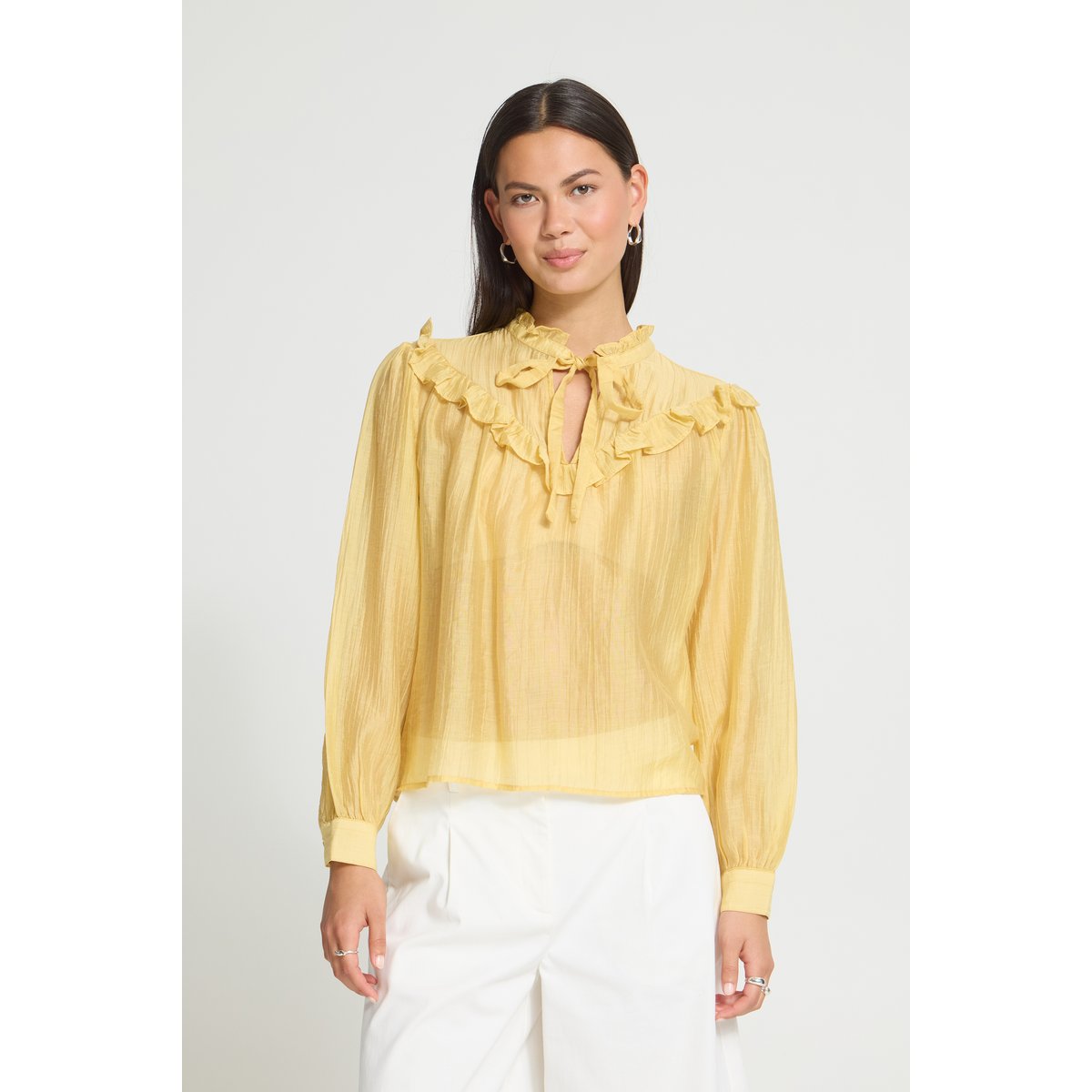 Á manches longues jaune cream gold, B.YOUNG