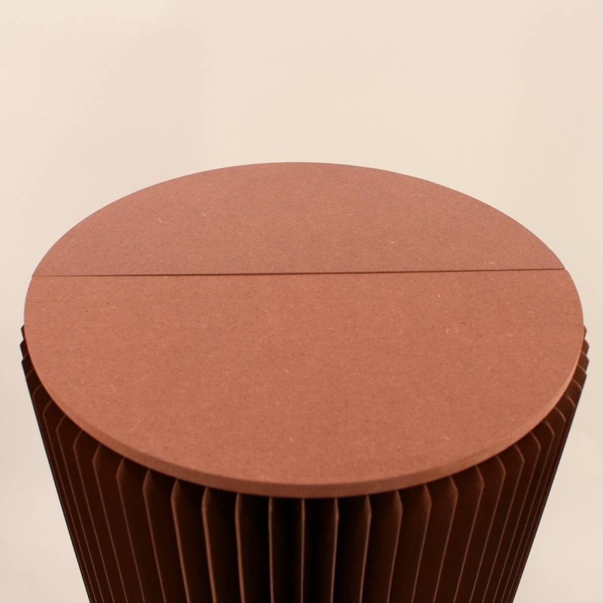 Sellette pliable en carton avec plateau h70xd30cm noir, ORNAMI
