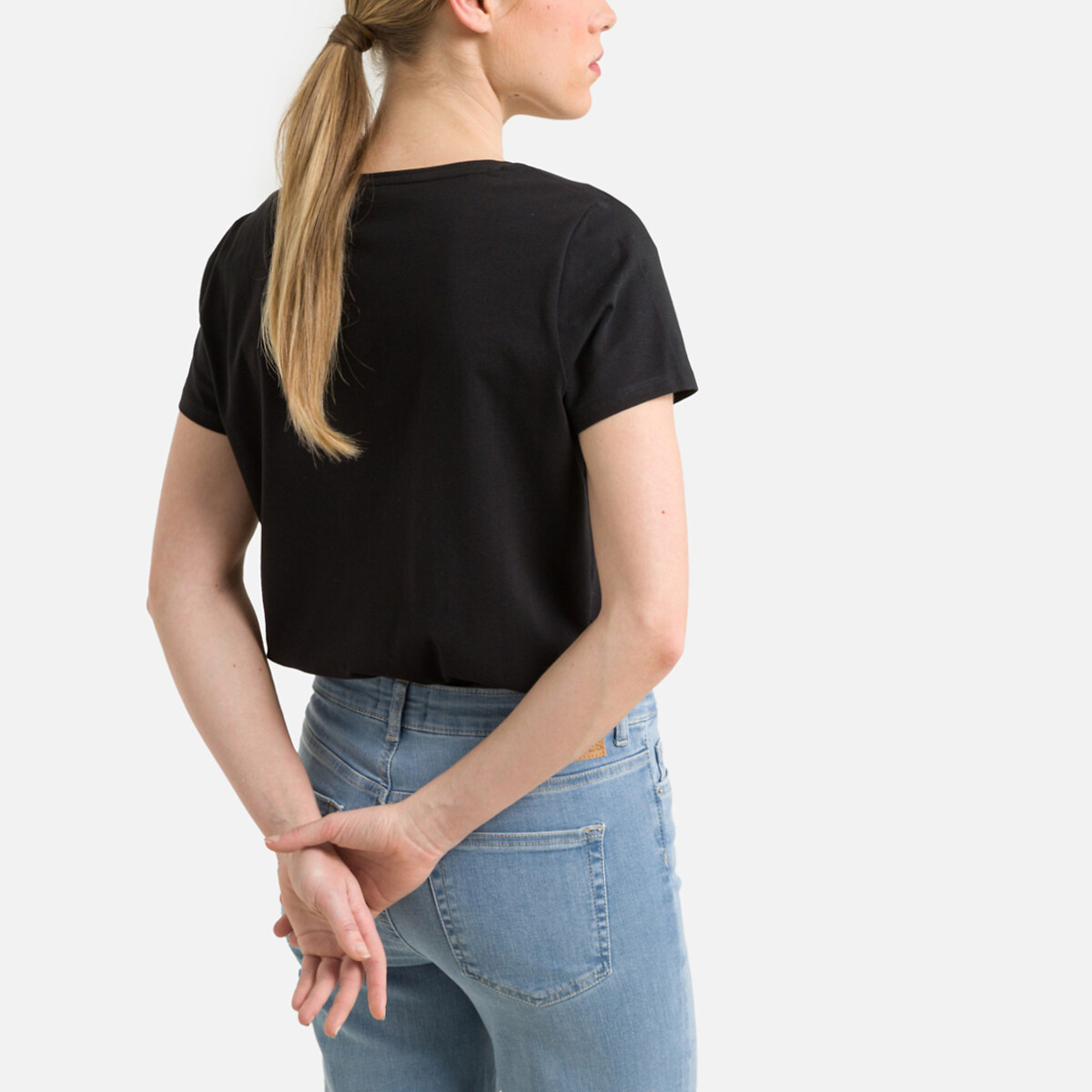T-shirt met V-hals en motief vooraan 90006527, PIECES