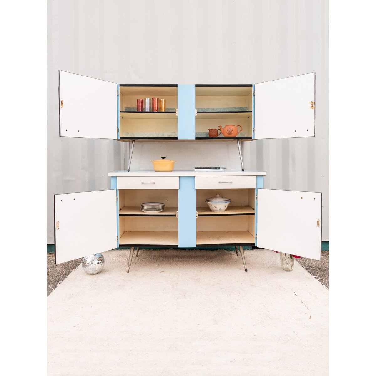 Buffet deux corps en formica Gilbert N°1693 - Bon état blanc, DEBONGOUT