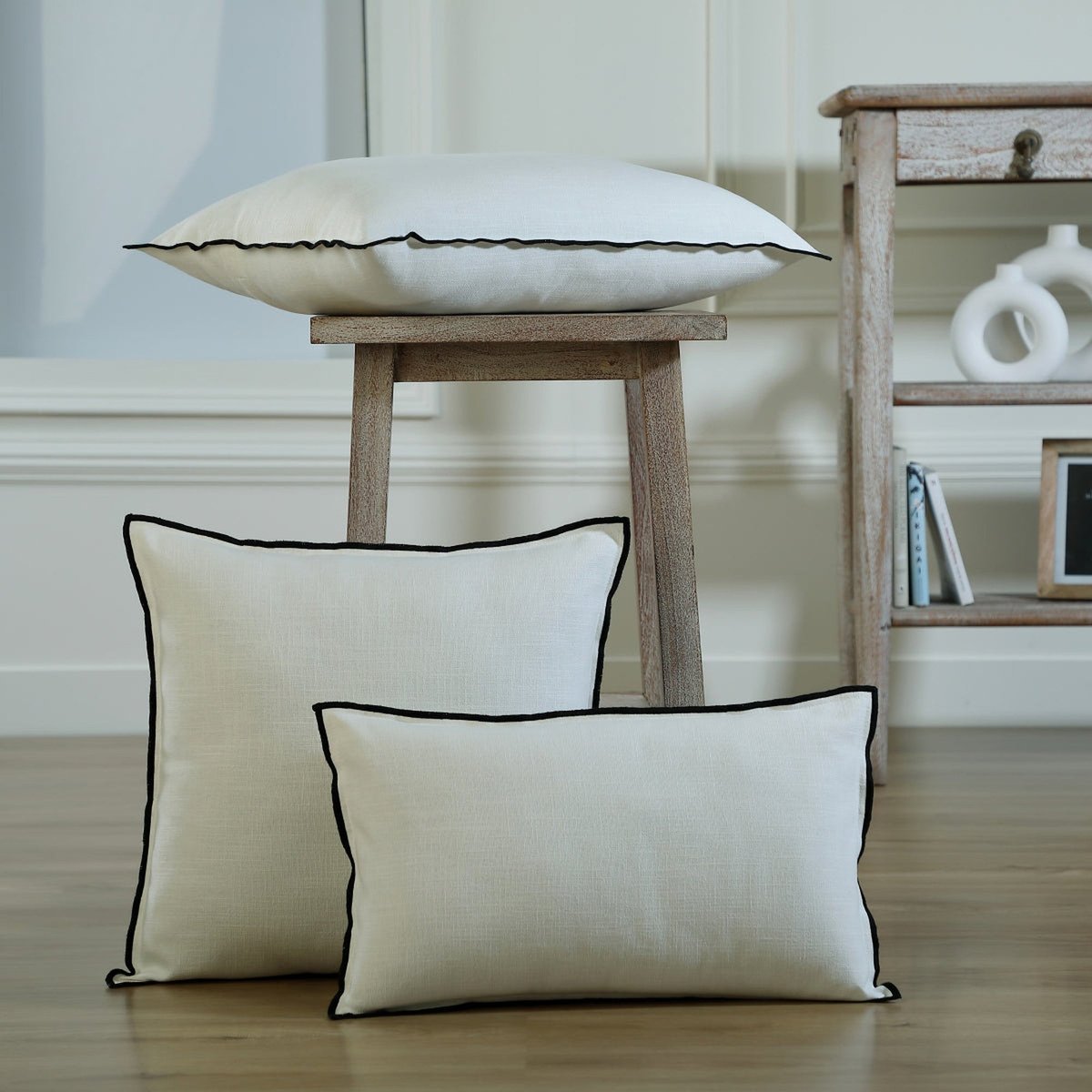 Coussin toile de coton JULES blanc / noir, FEBRONIE