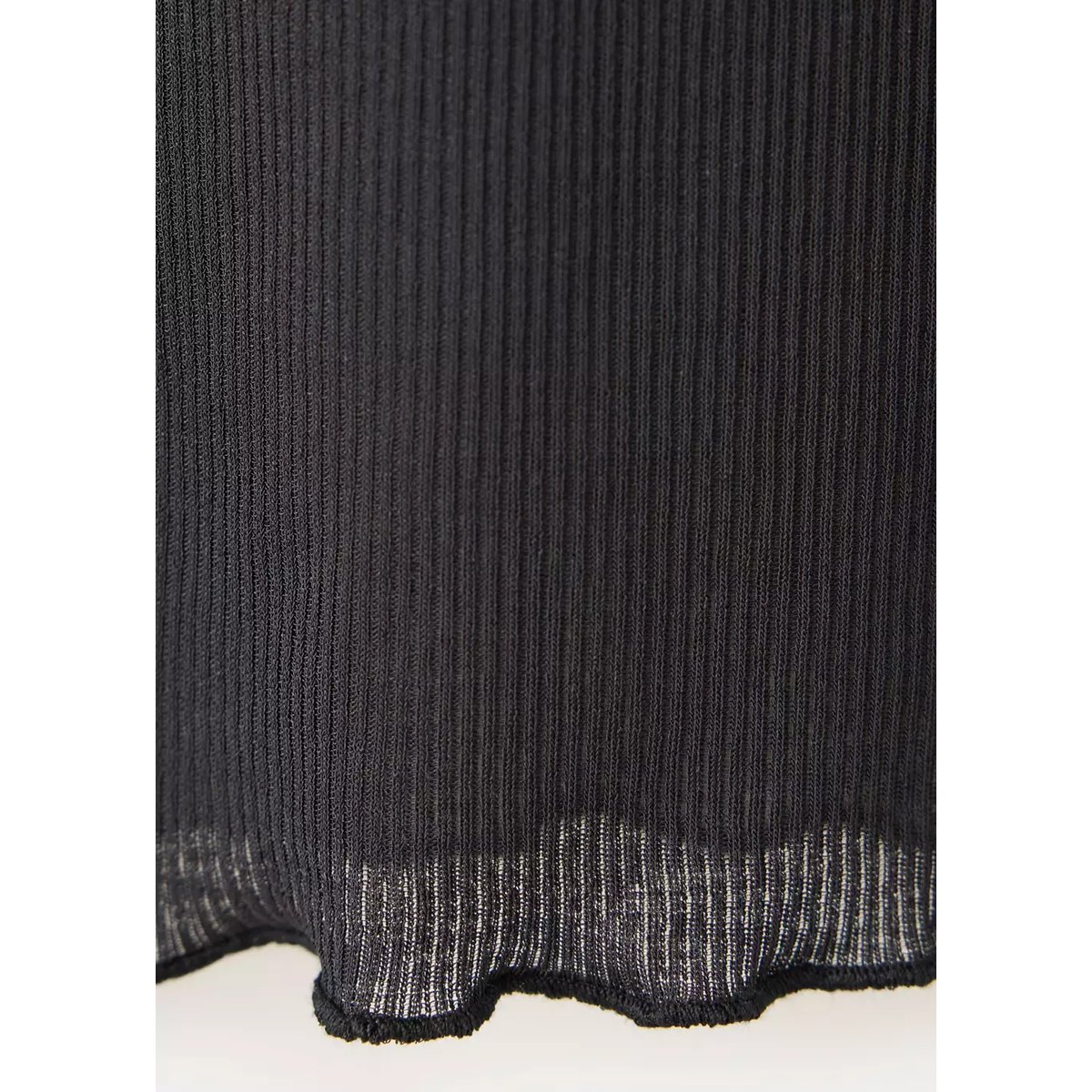 T-shirt semi-transparent à boutons noir, MANGO
