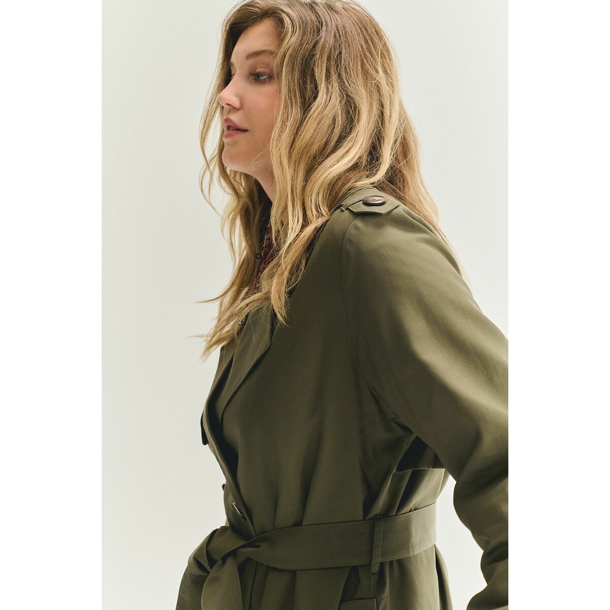 Léon Trench Coat in Cotton Mix khaki, ALMÉ