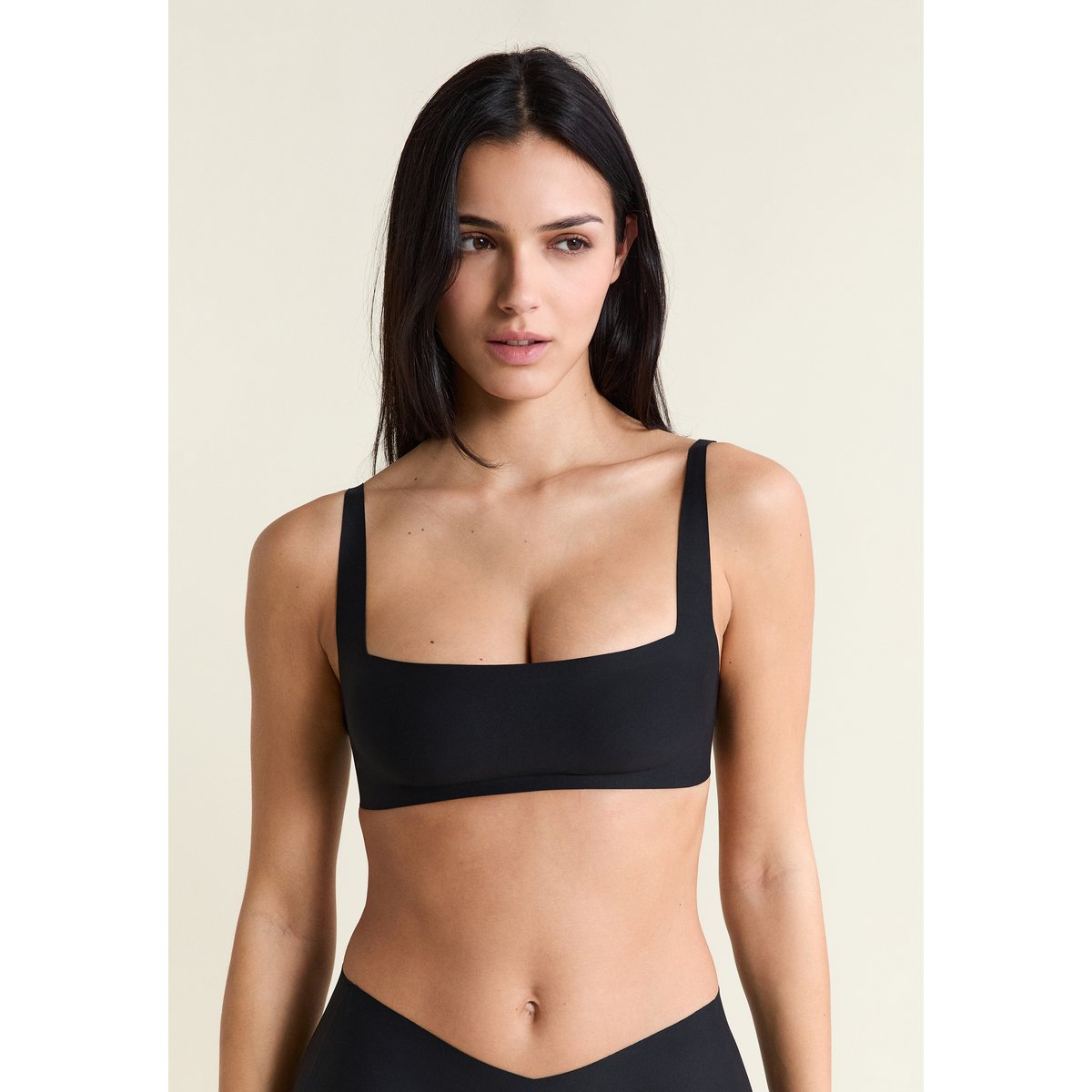 Soutien-gorge brassière en microfibre avec pads amovibles PURE PERFECT noir, ETAM