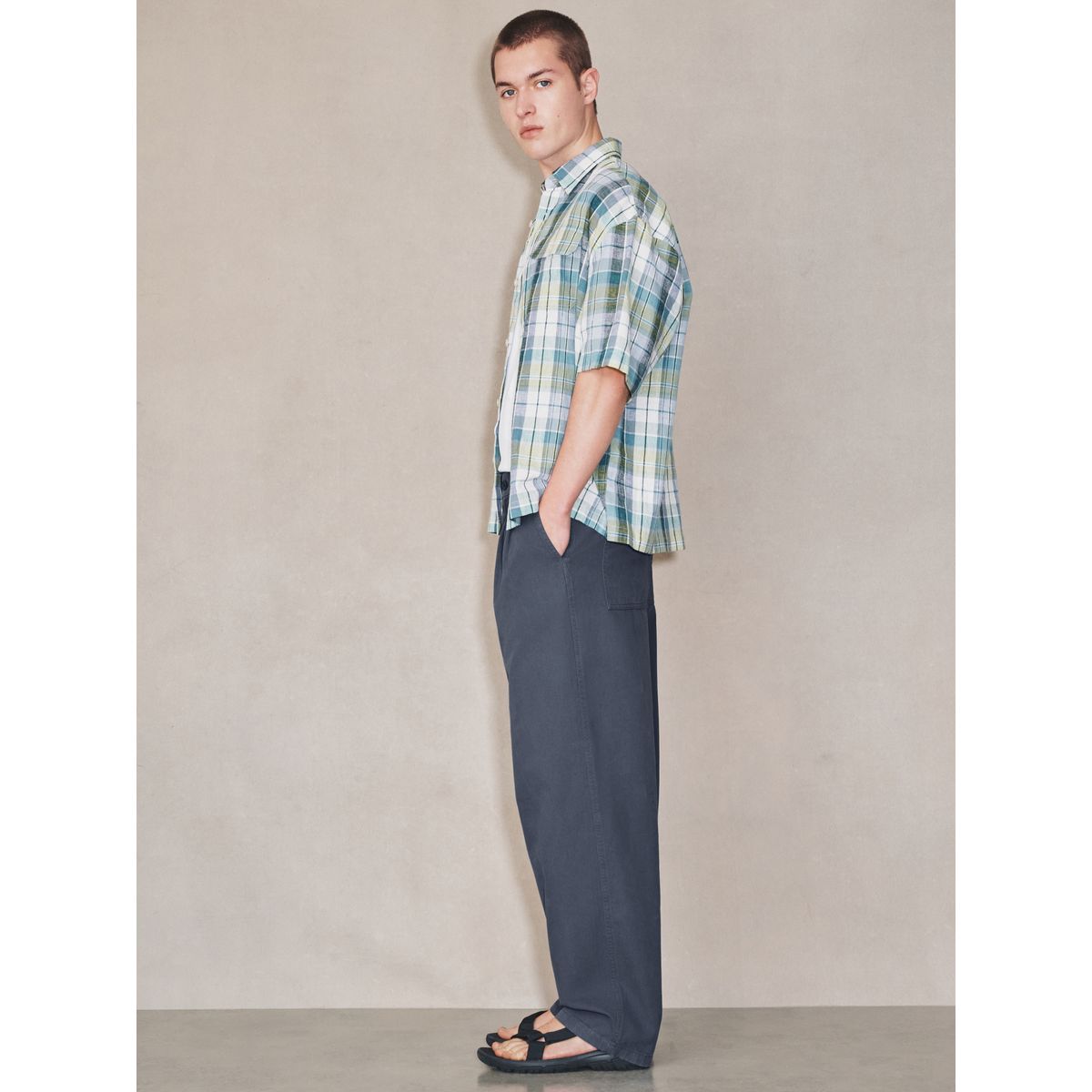 Pantalon chino à 2 plis et taille élastique bleu, NEXT