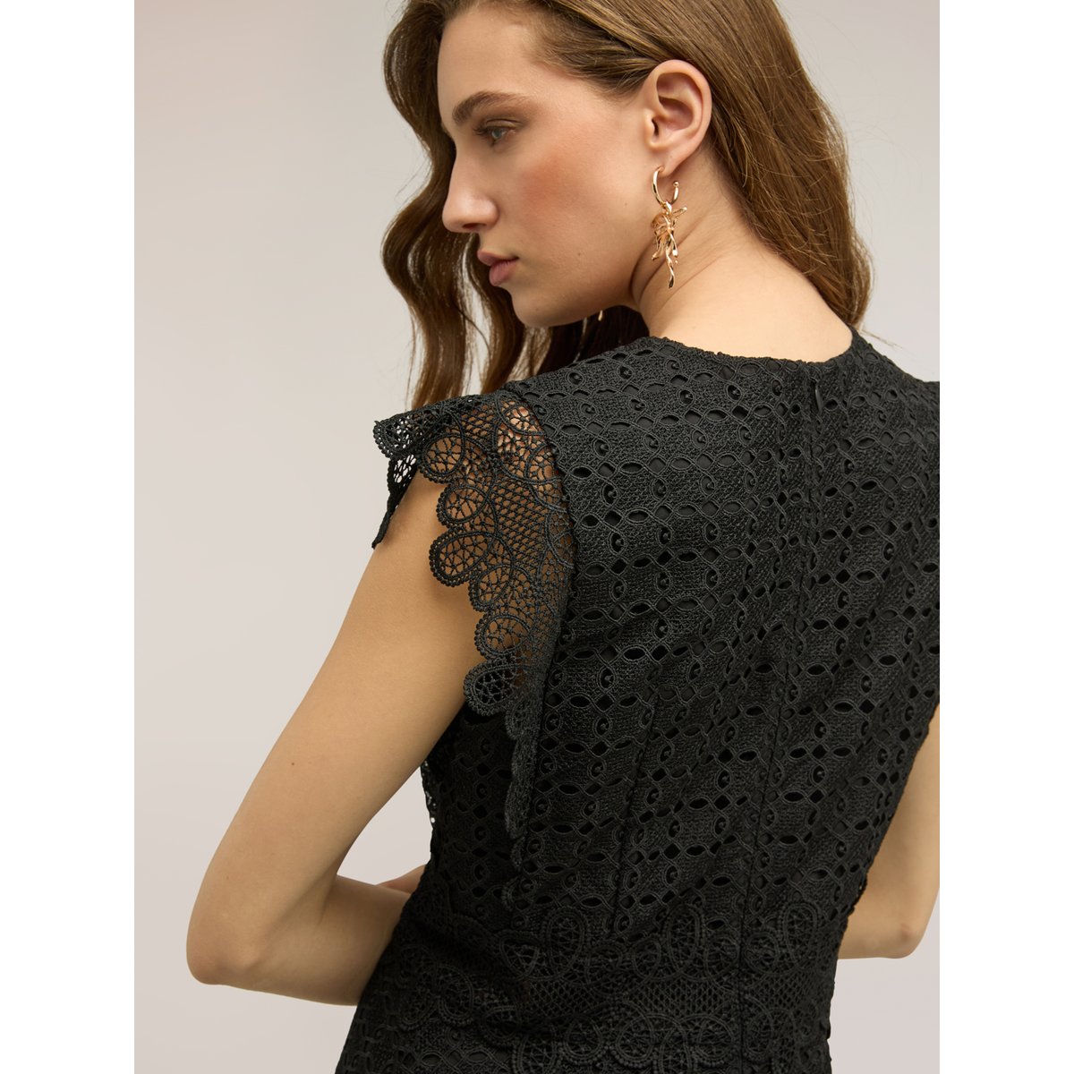 Robe évasée avec dentelle noir, MOTIVI