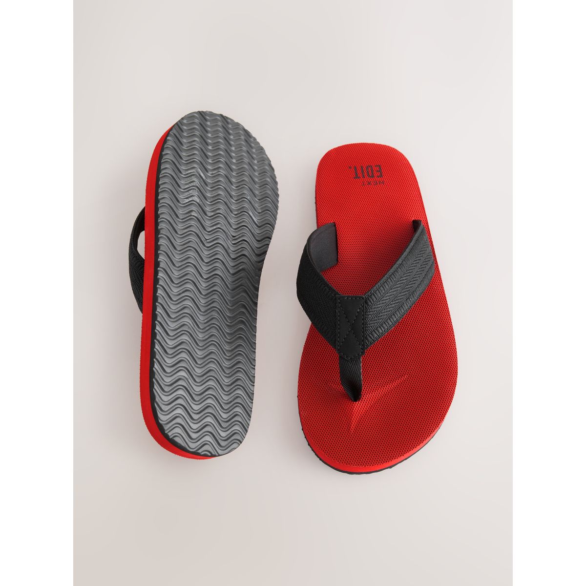 Tongs edit rouge, NEXT