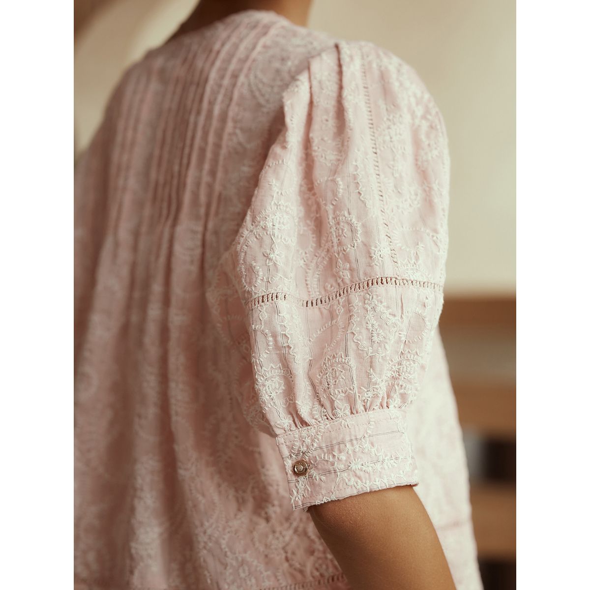 Blouse à motif cachemire brodé et lien au col rose, NEXT