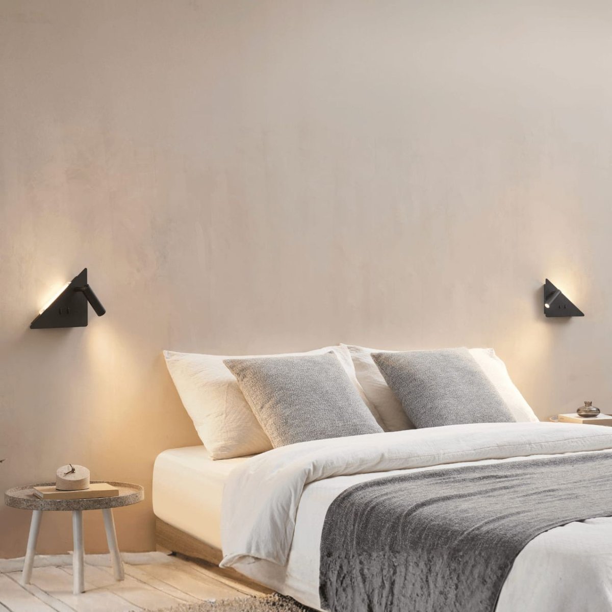 Applique triangle liseuse droite LED - ELARIS noir, KOSILUM
