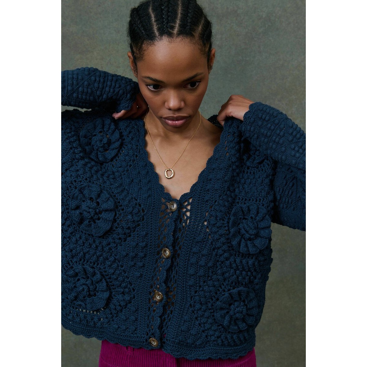 Mallyr V-Neck Cardigan with Crochet Flowers navy, LOUISE MISHA
