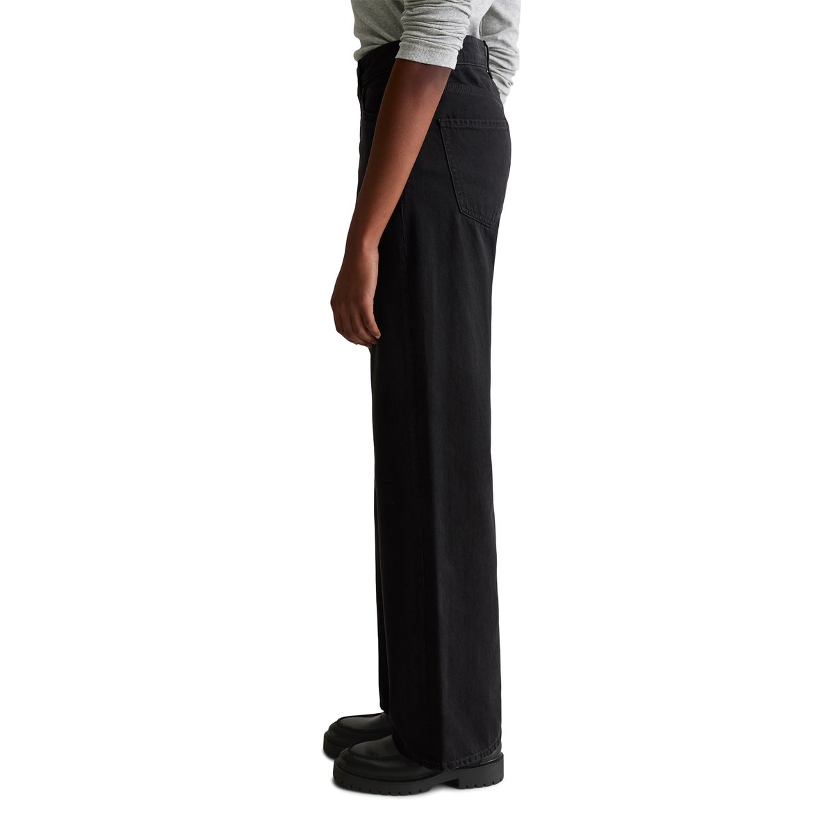 Jeans modèle Tomma large en denim rigide noir, MARC O’POLO DENIM