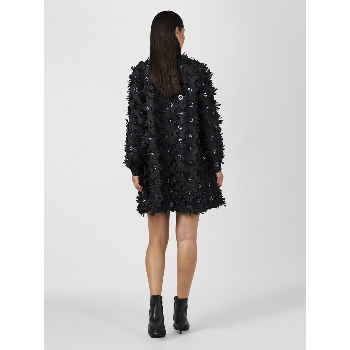 Mini-Robe black, YAS