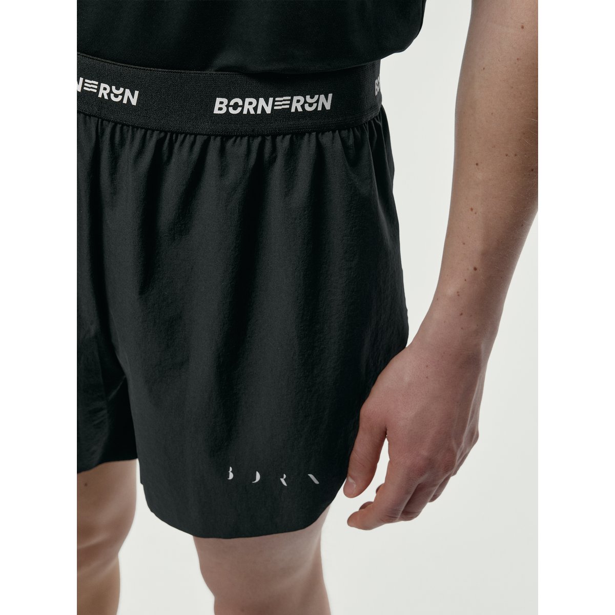 Short de sport homme Kinetic Avec poches détails réfléchissants noir/sauge, BORN