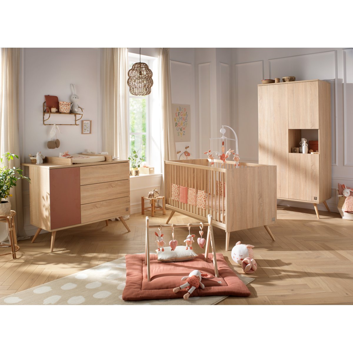 Armoire 3 portes 1 niche en bois marron, SAUTHON