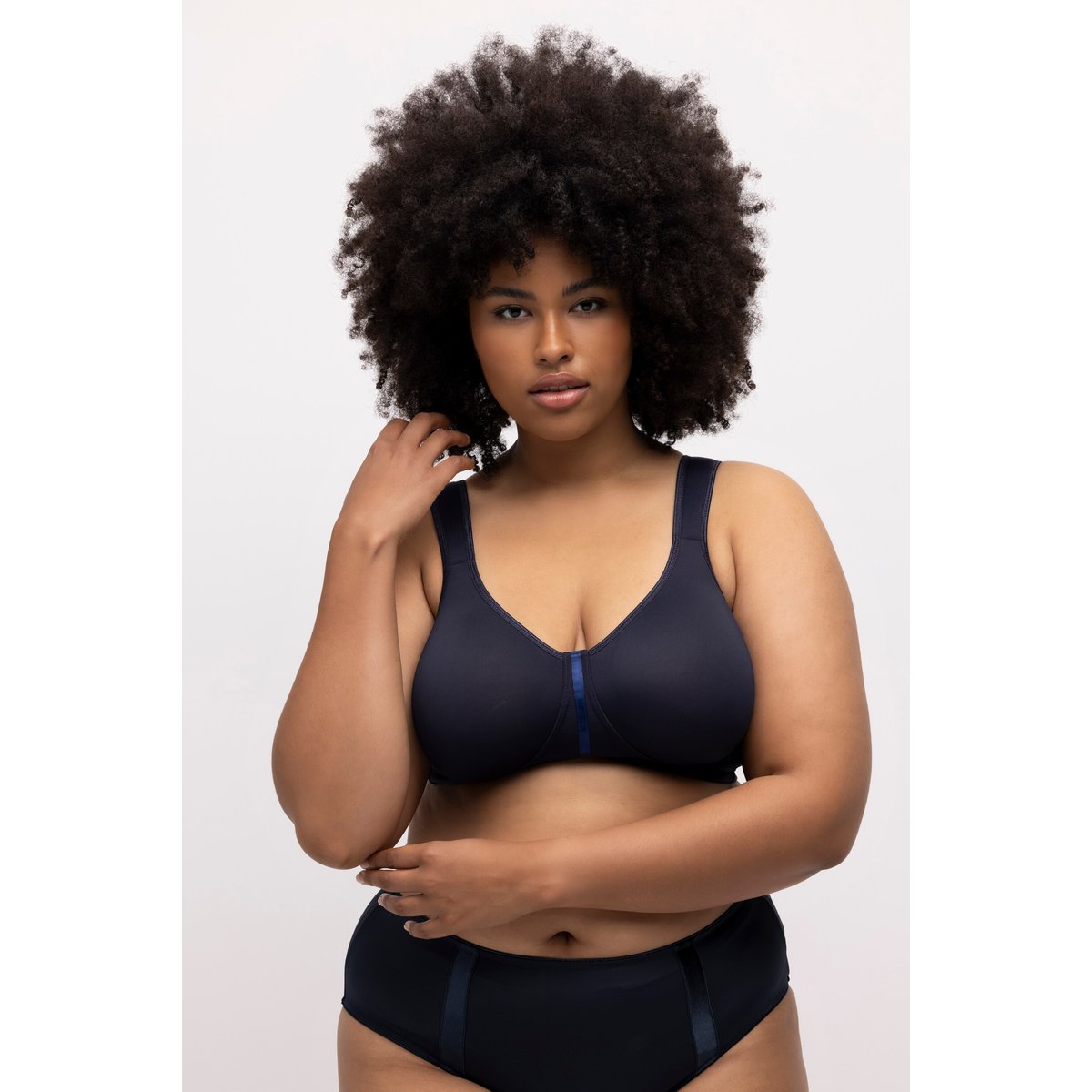 Soutien-gorge confort en microfibre bleu nuit, ULLA POPKEN