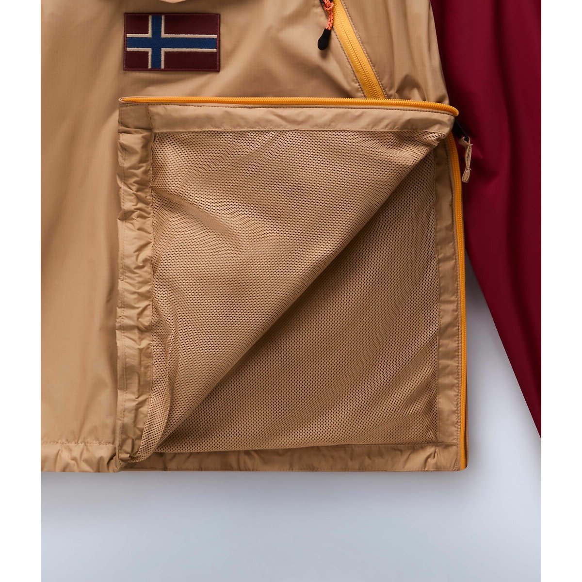 Rainforest Pocket 2 Jacke braun / rot, NAPAPIJRI