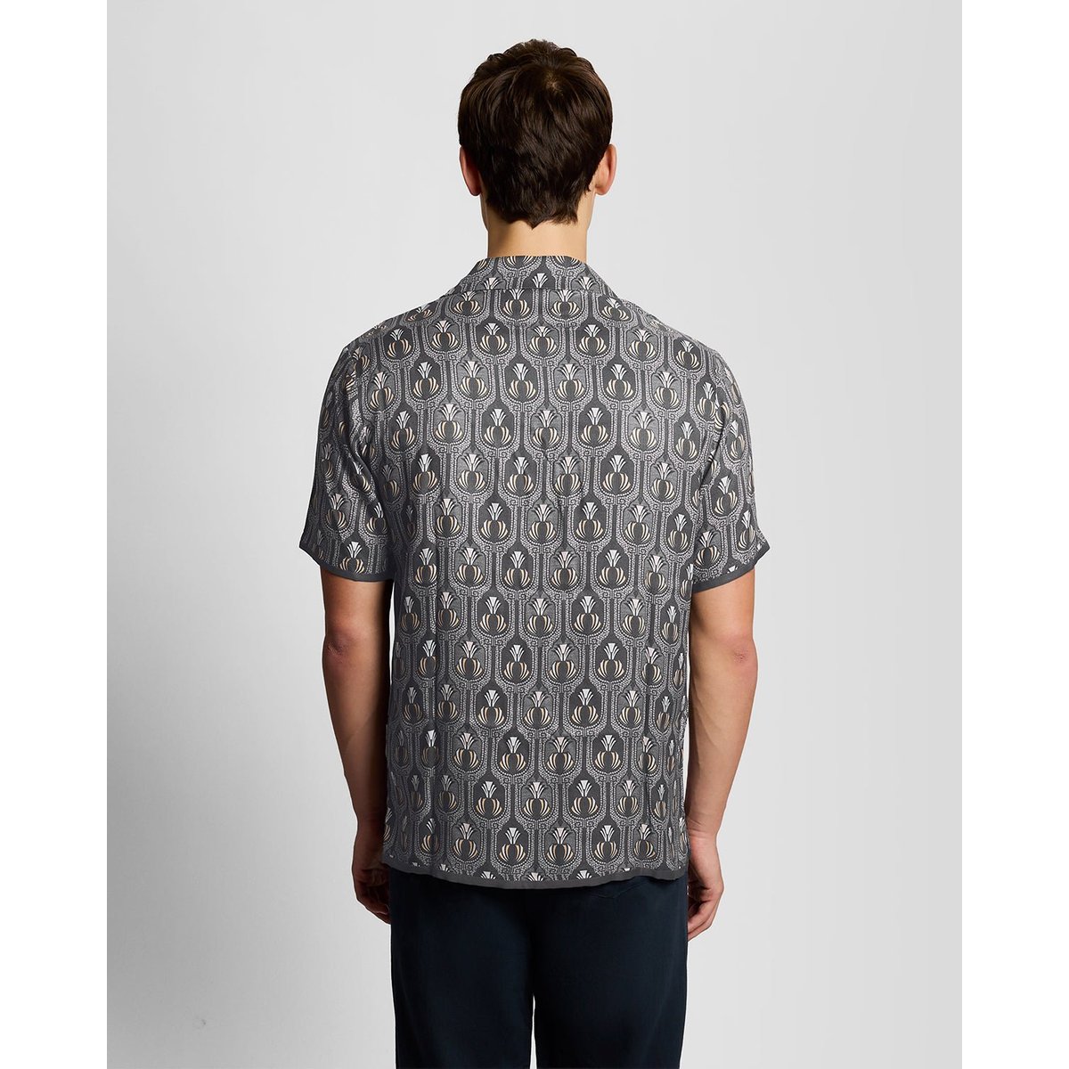 Chemise manches courtes botanique graphique noir fer, LYLE & SCOTT