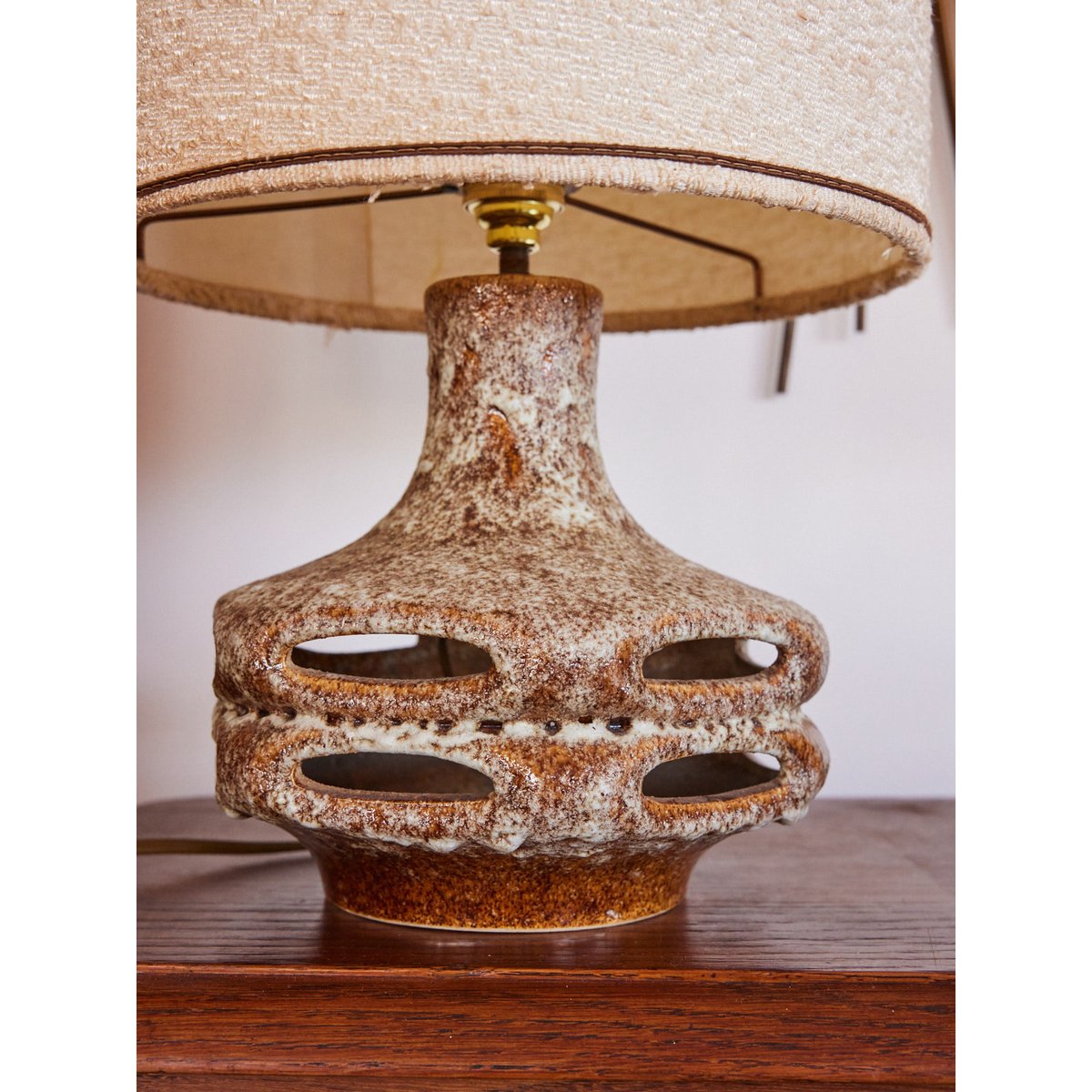 Lampe vintage en céramique et laine Julia N°994 - Bon état beige, DEBONGOUT