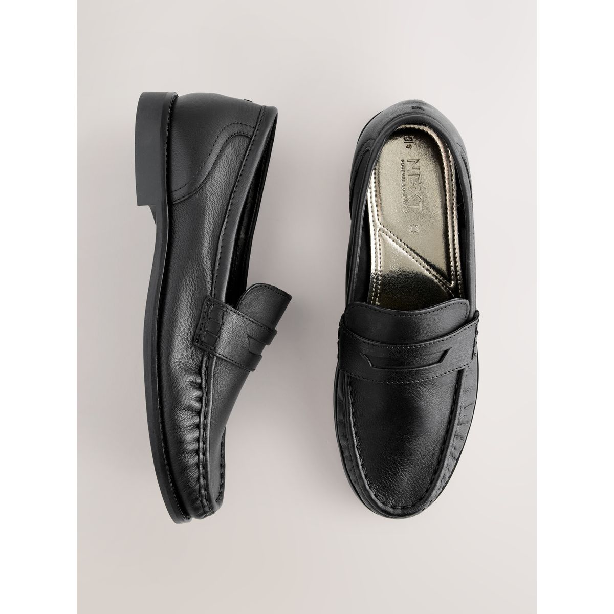Mocassins froncés en cuir à plastron noir, NEXT