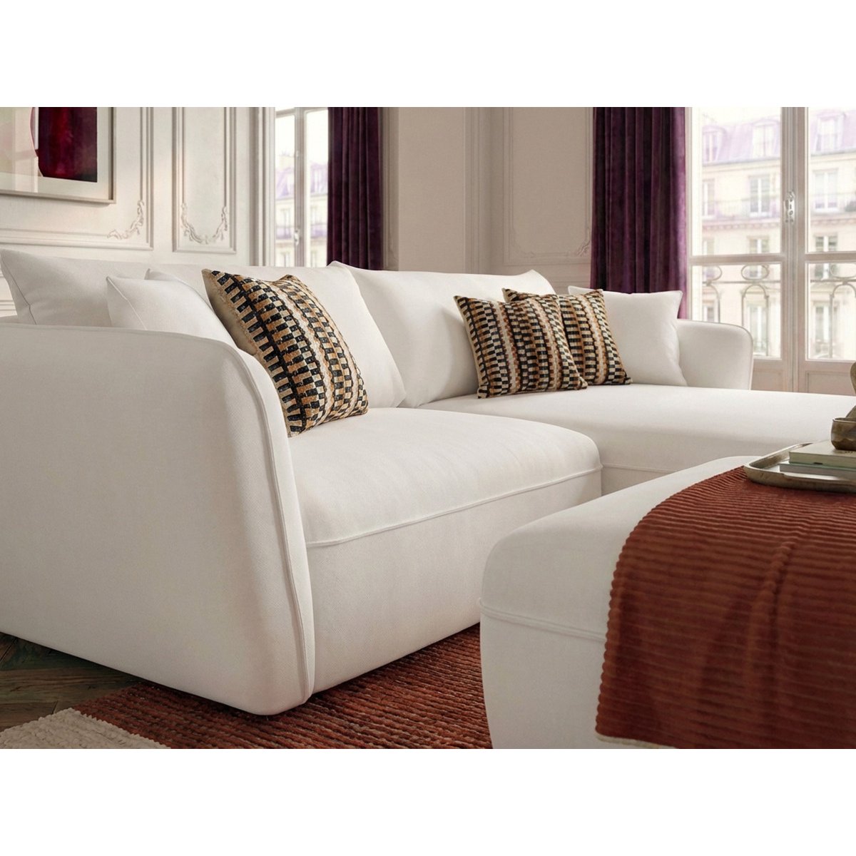 Canapé d'angle fixe 3 places en tissu texturé avec pouf, LUIGI blanc, BOBOCHIC